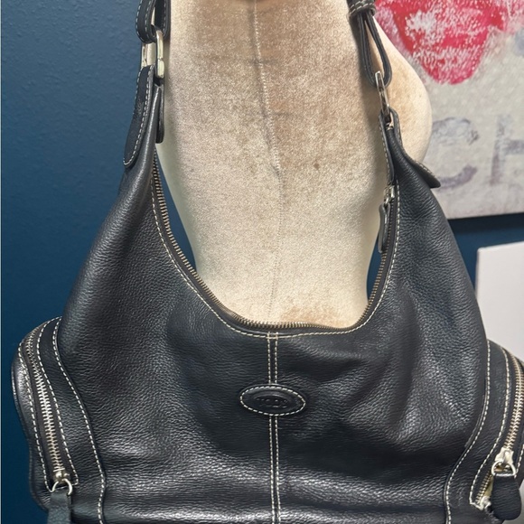 Tods Black Leather Hobo Shoulder Bag - Picture 3 of 10